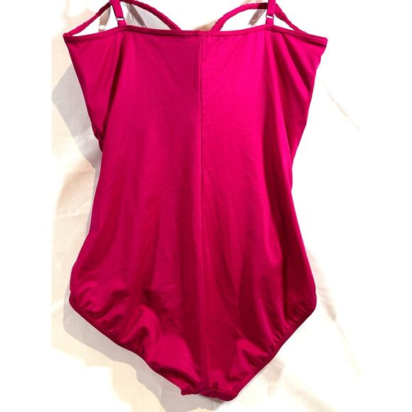 Miraclesuit Rialto Ruching sz 16 One Piece SwimSuit Classy Fuschia Pink Slimming - Picture 5 of 9
